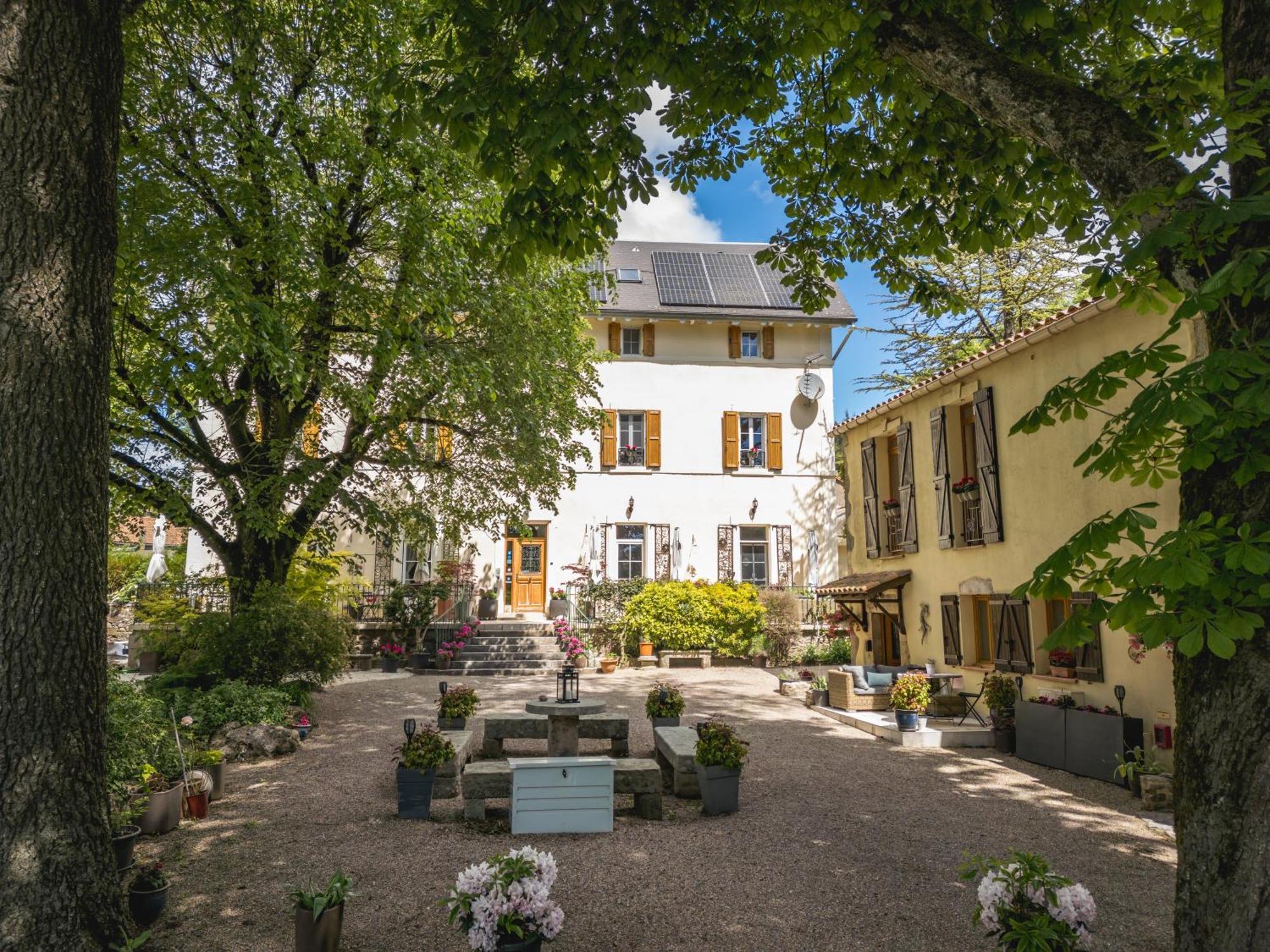 Gites Du Caylar - Chambres Et Appartments Le Caylar Zewnętrze zdjęcie