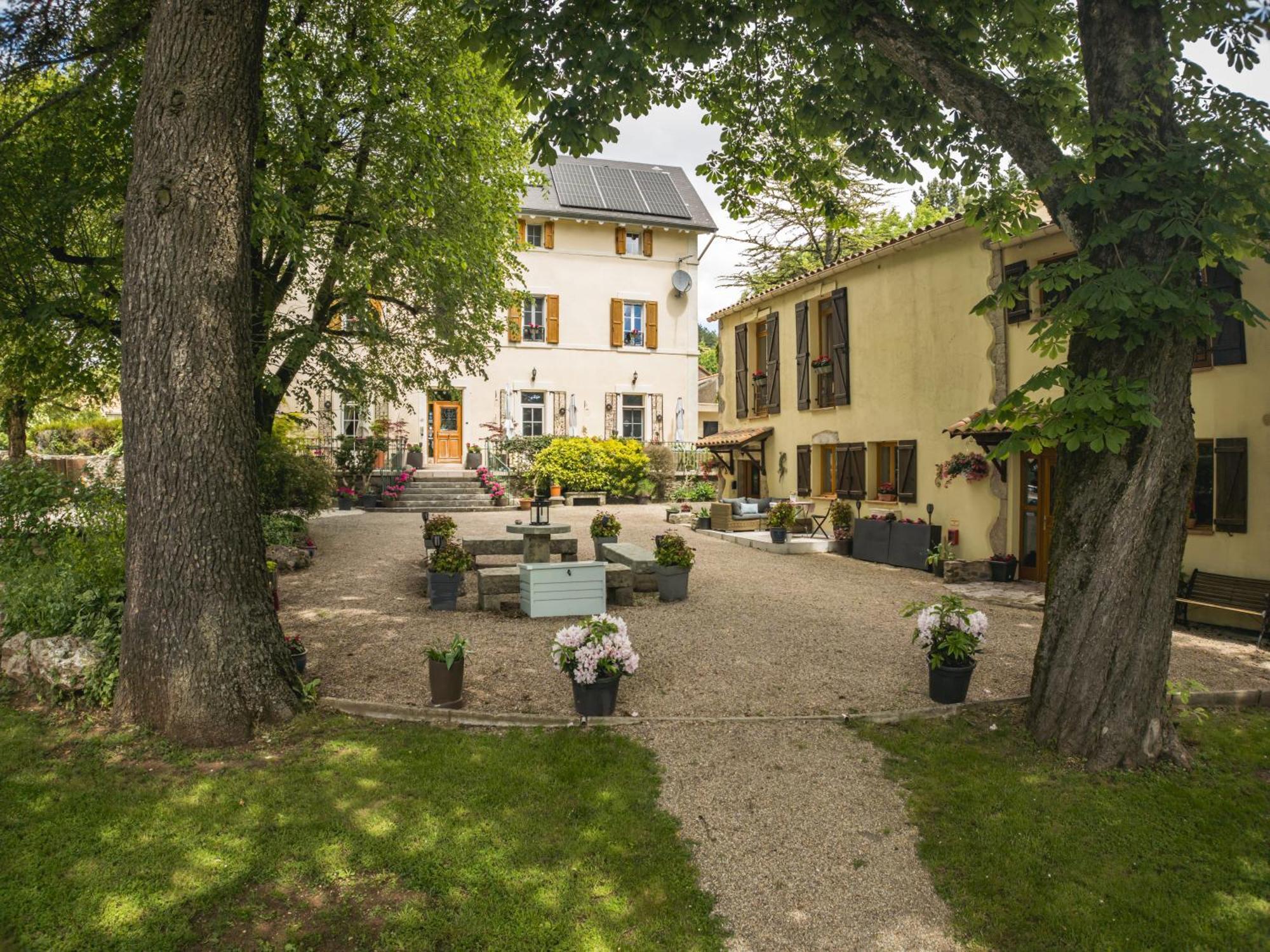 Gites Du Caylar - Chambres Et Appartments Le Caylar Zewnętrze zdjęcie
